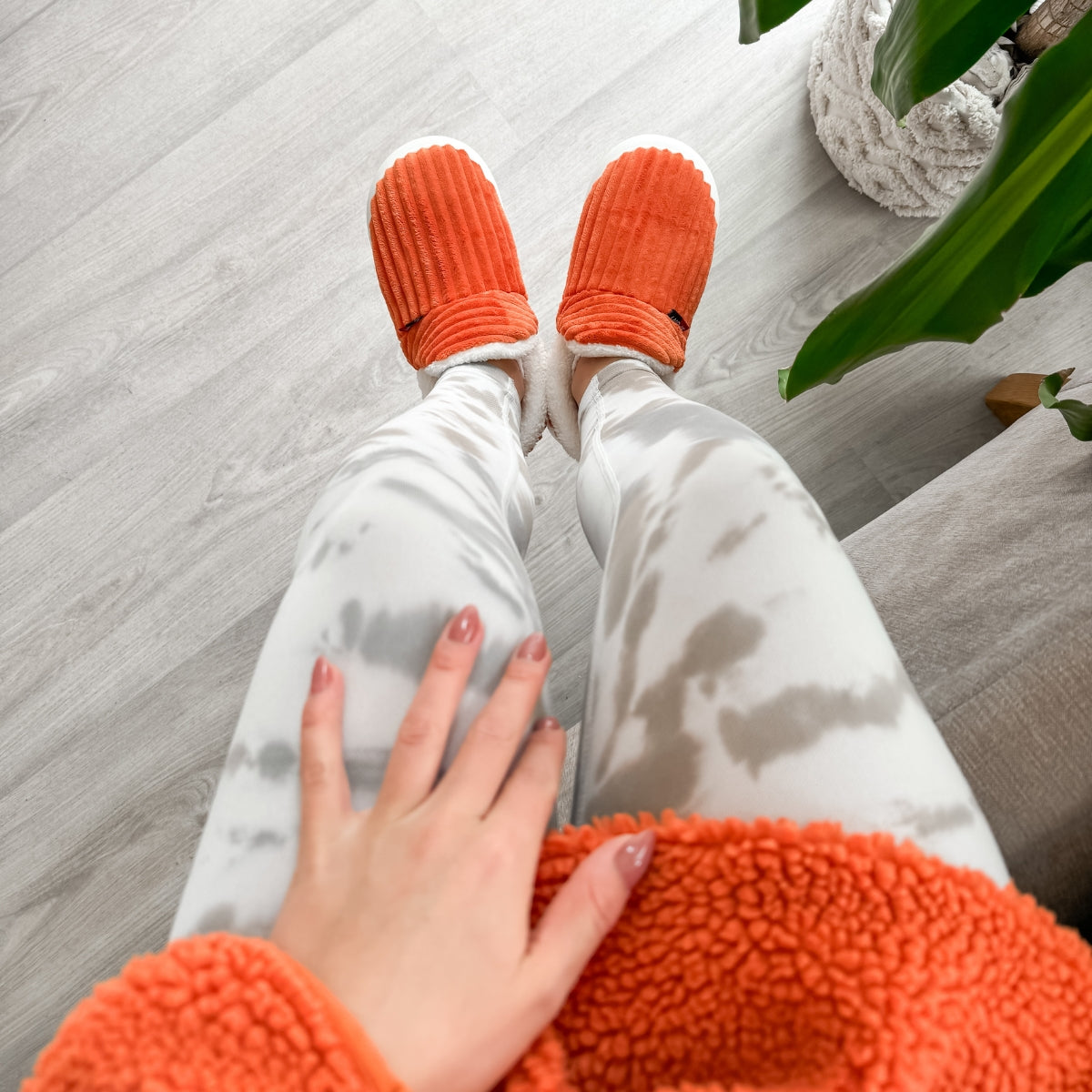 Pluffi | The Cozy & Stylish Slippers.